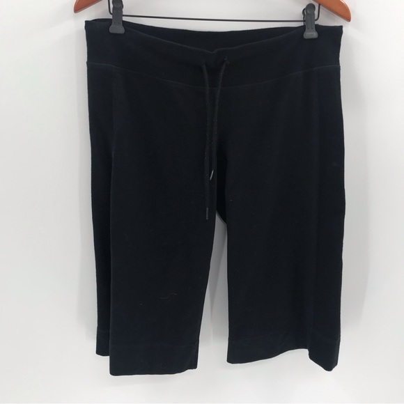 Lululemon Black Culottes Crop Short Skort 90s Style Sz 10 - Picture 1 of 5
